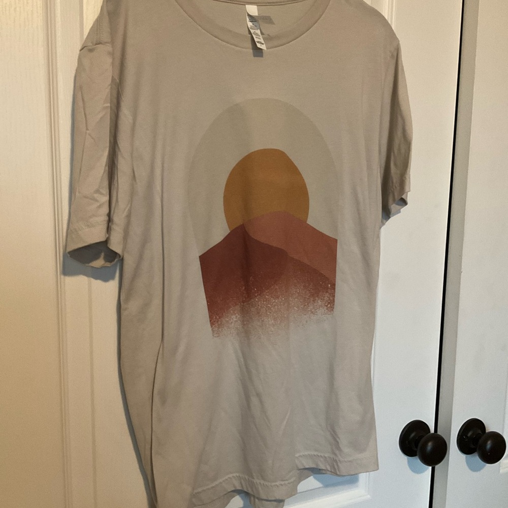 Mountain Moverz Beige Sunrise T-Shirt